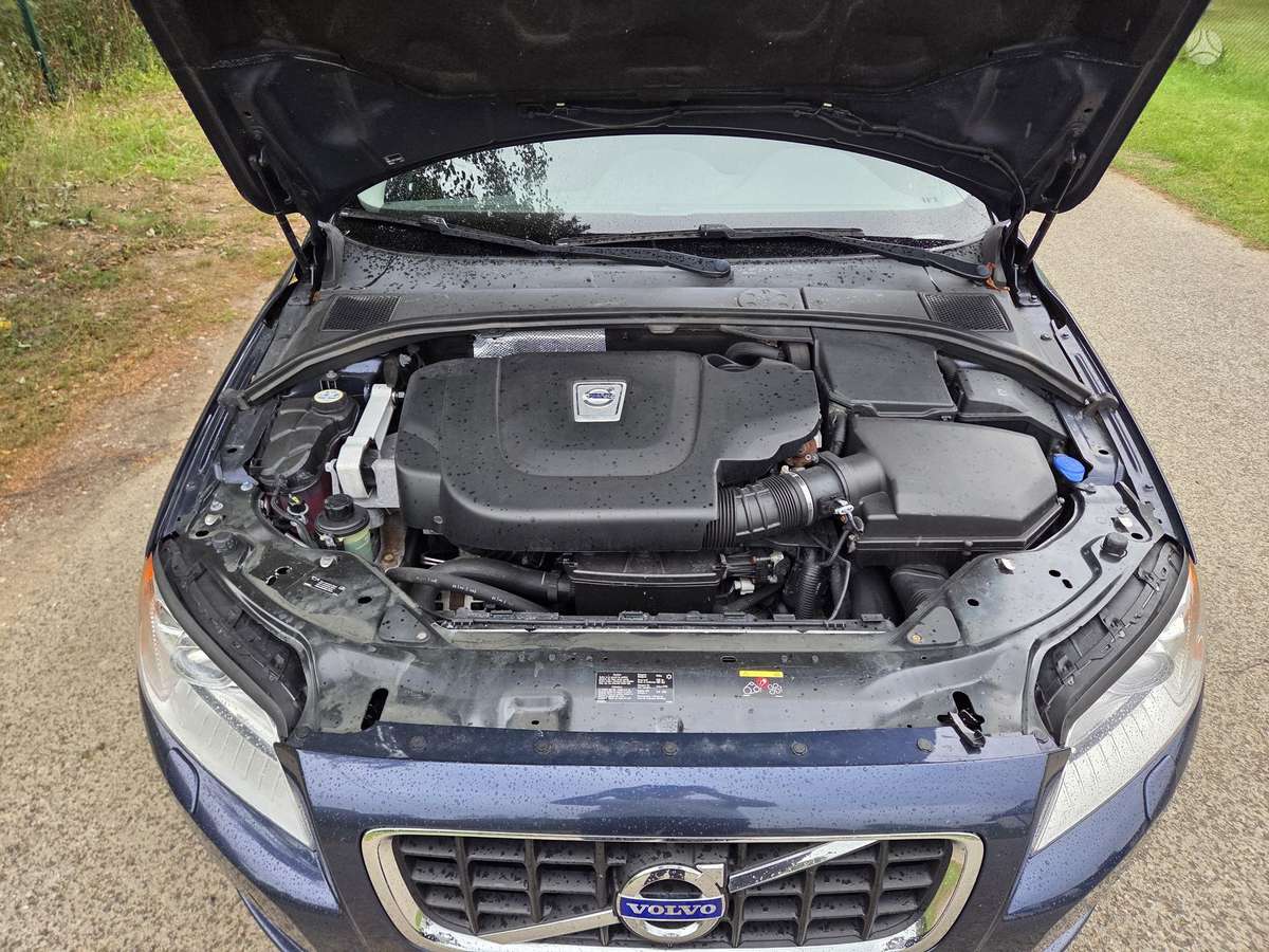 Volvo V70, 2.0 l., Универсал