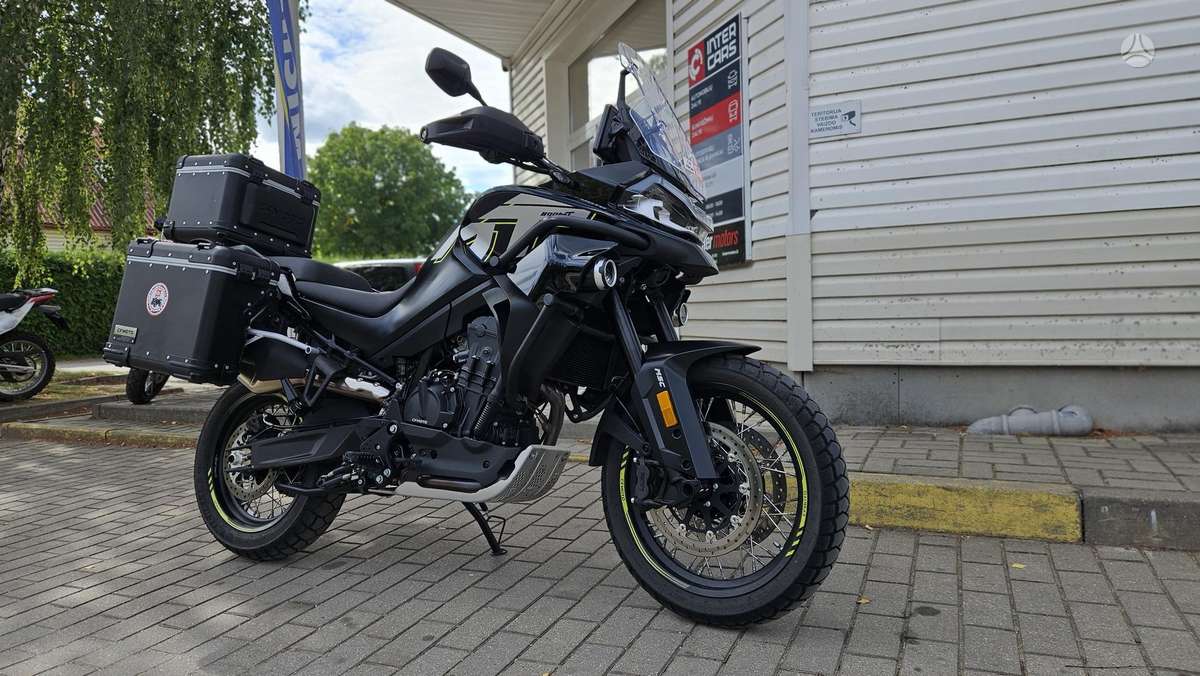 CFMOTO 800MT 800cc, touring / sport touring