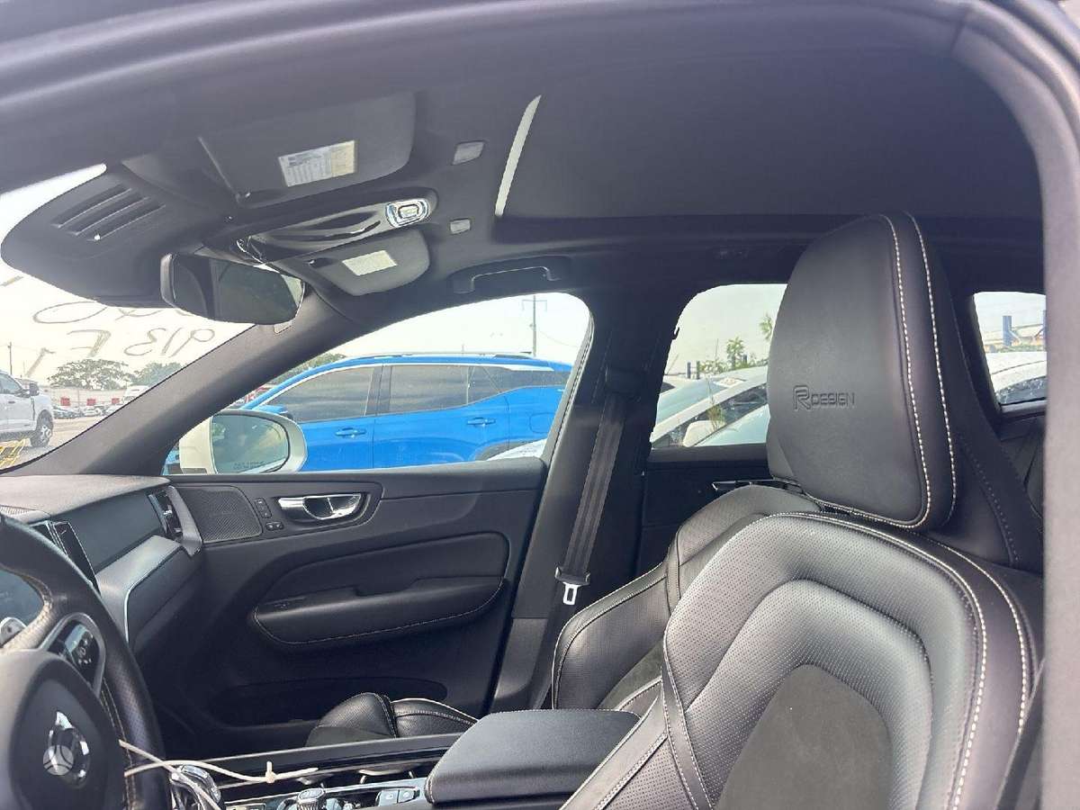 Volvo XC60, Внедорожник / Кроссовер