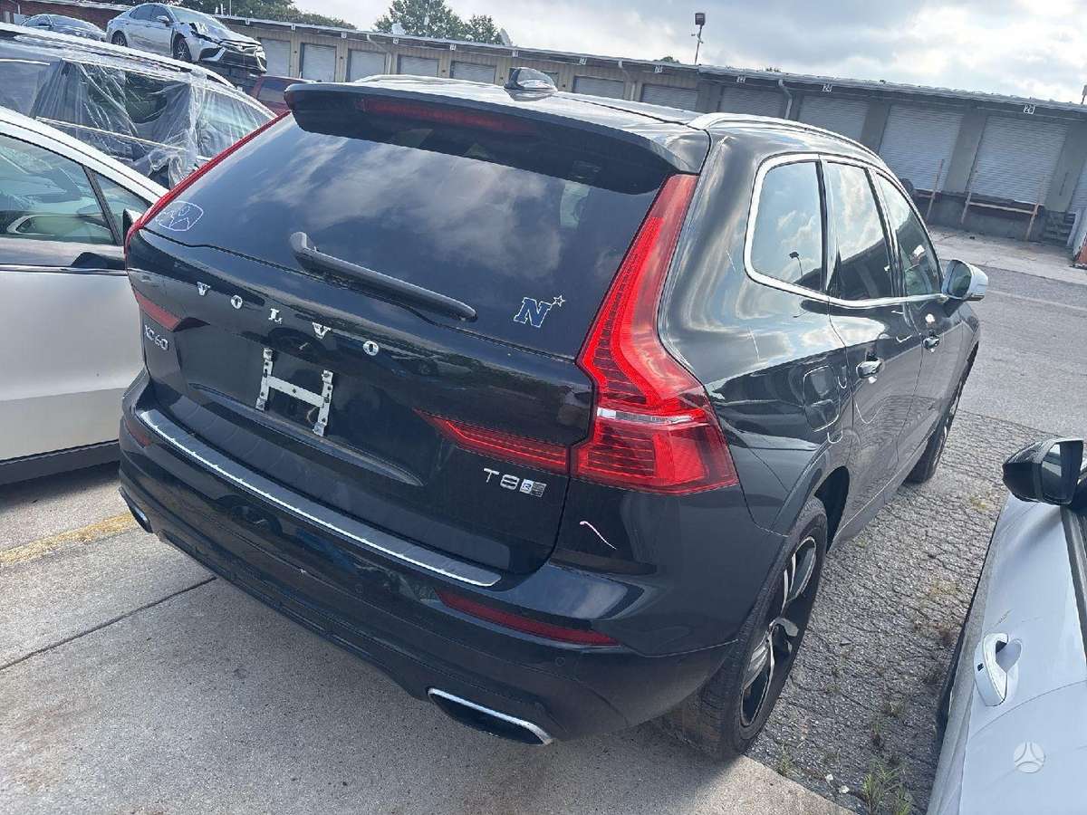 Volvo XC60, Внедорожник / Кроссовер