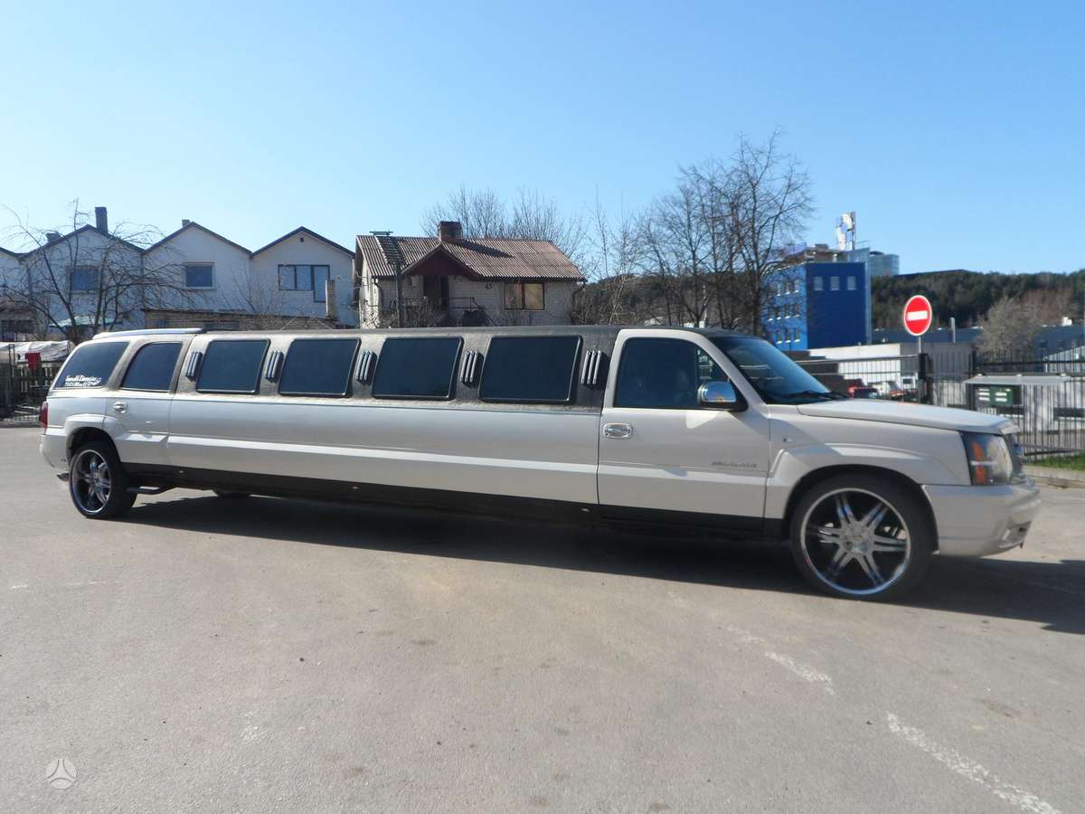 Cadillac Escalade, Лимузин