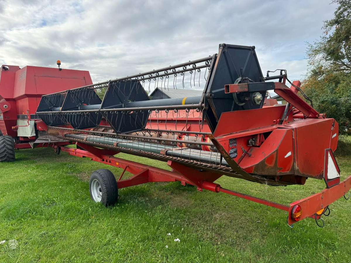 Dronningborg D9000 JUMBO, combine harvesters