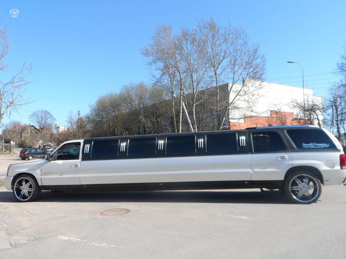 Cadillac Escalade, Лимузин