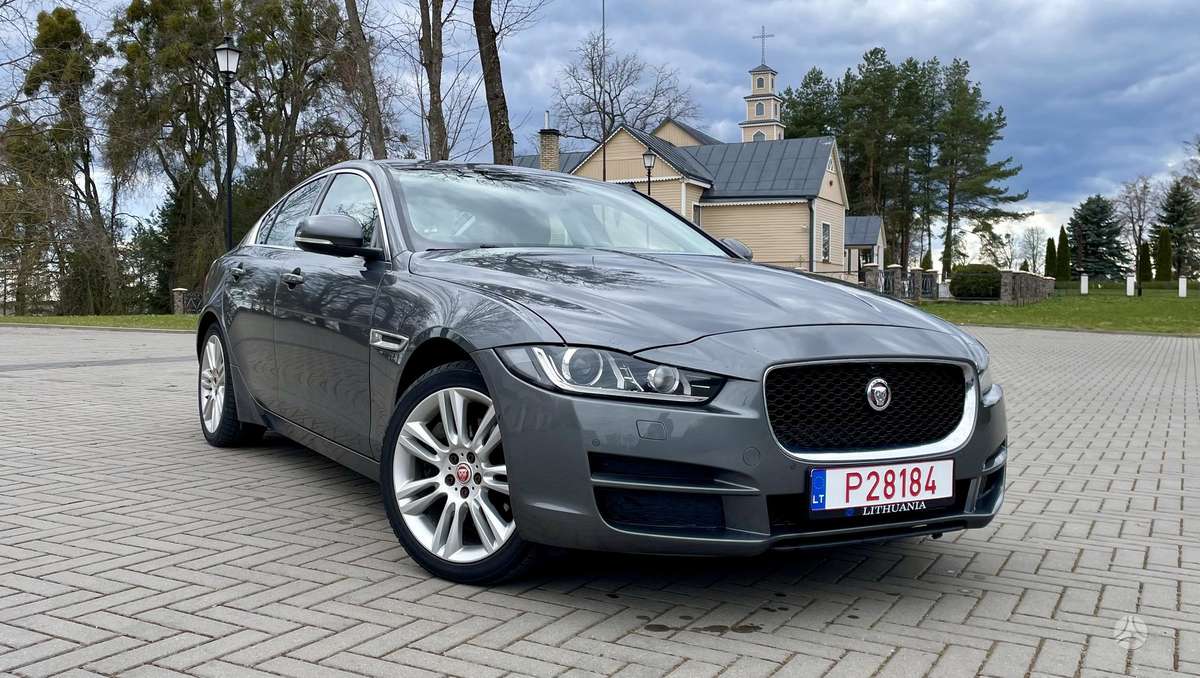 Jaguar XE, 2.0 l., Седан