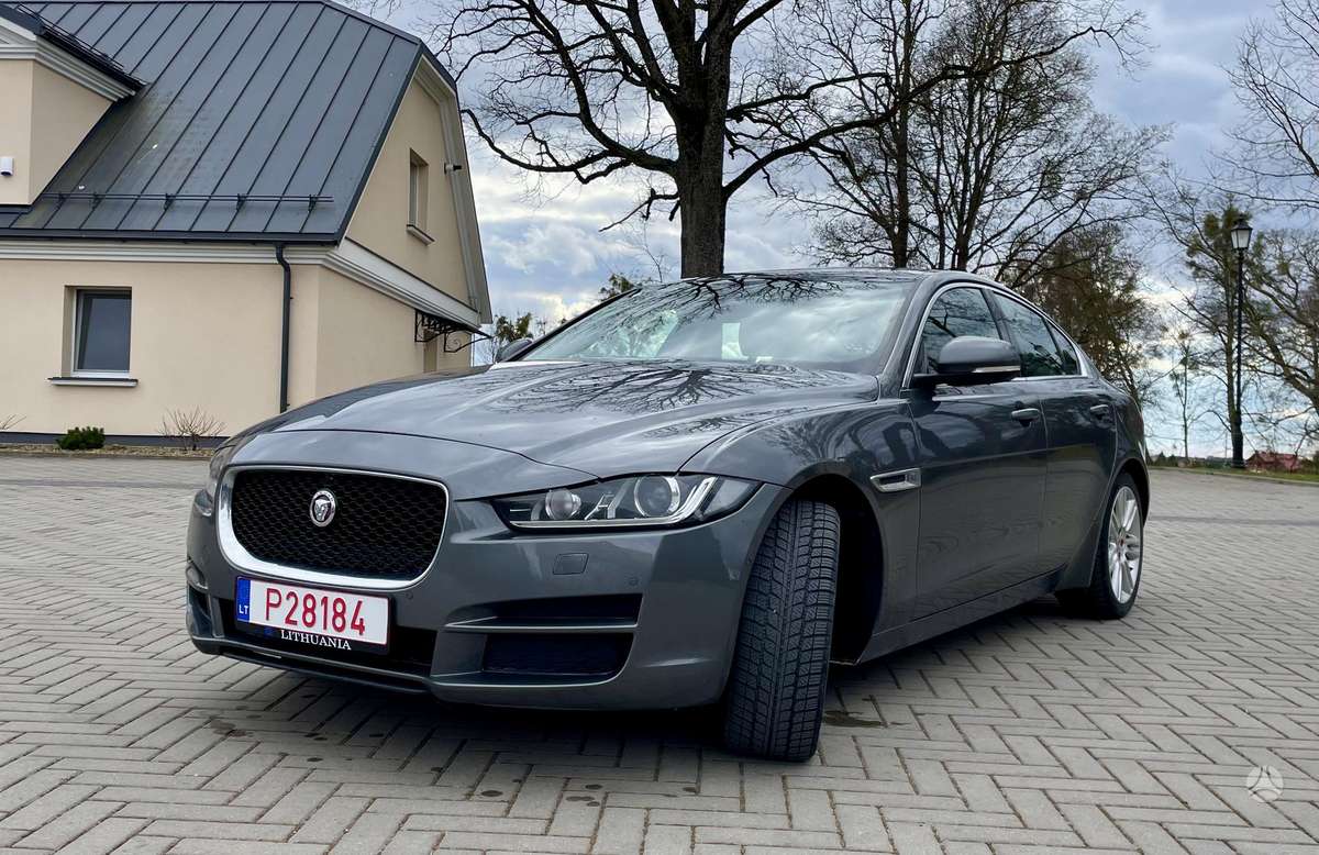 Jaguar XE, 2.0 l., Седан