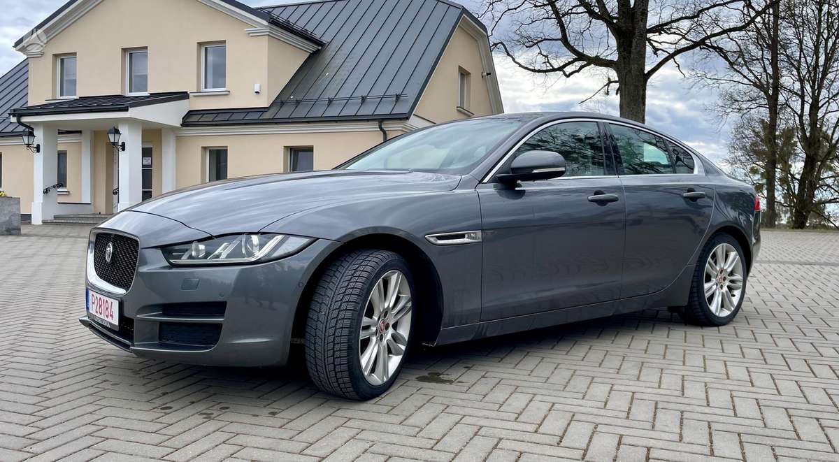 Jaguar XE, 2.0 l., Седан