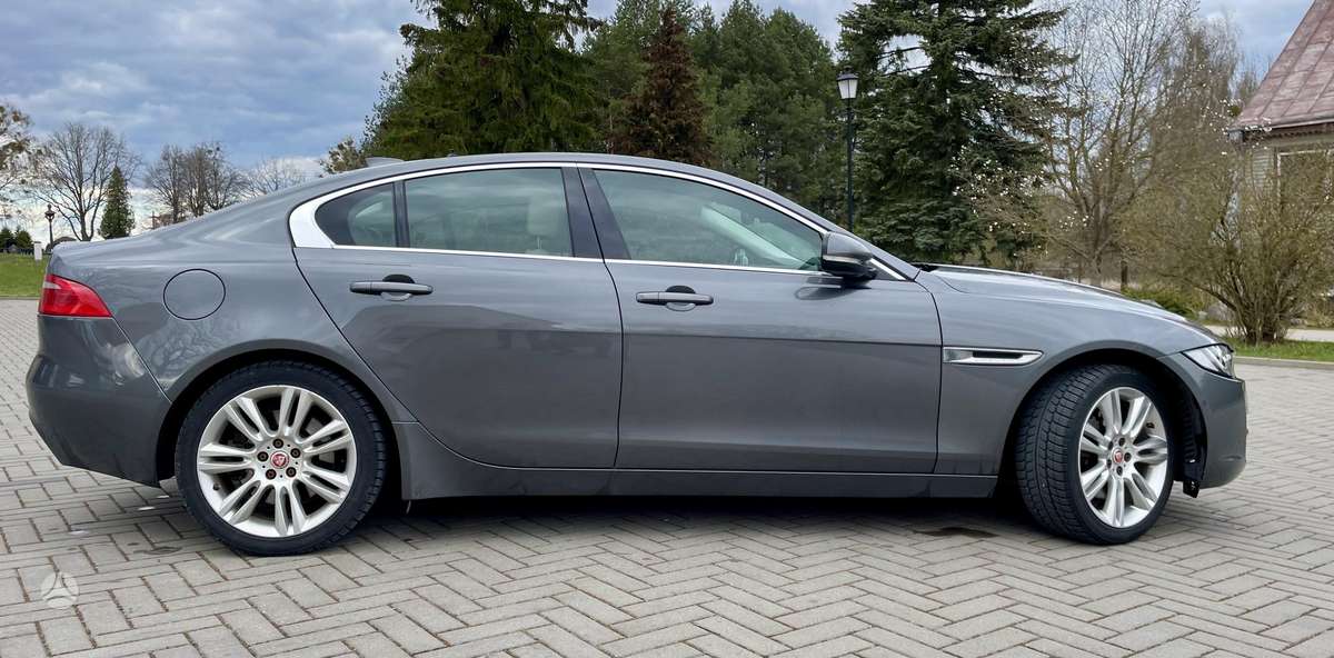 Jaguar XE, 2.0 l., Седан
