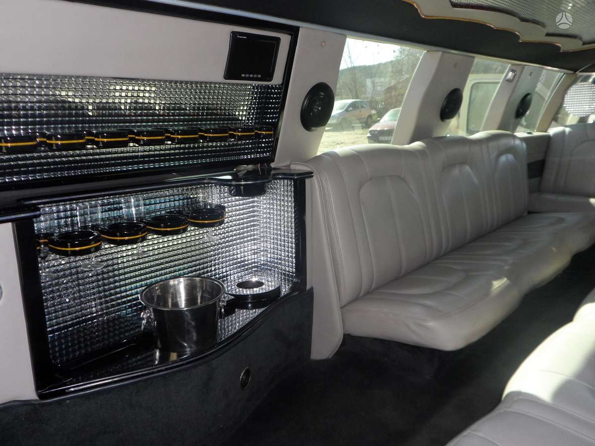 Cadillac Escalade, limuzinas