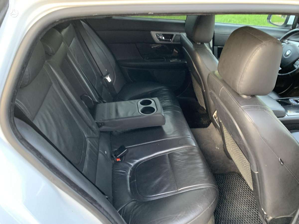 Jaguar XF, 2.2 l., Универсал
