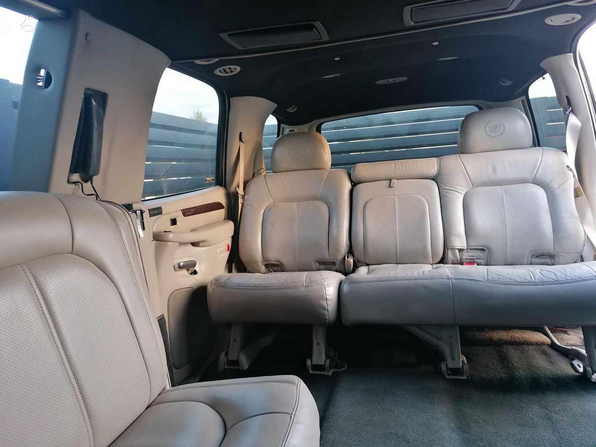 Cadillac Escalade, Лимузин