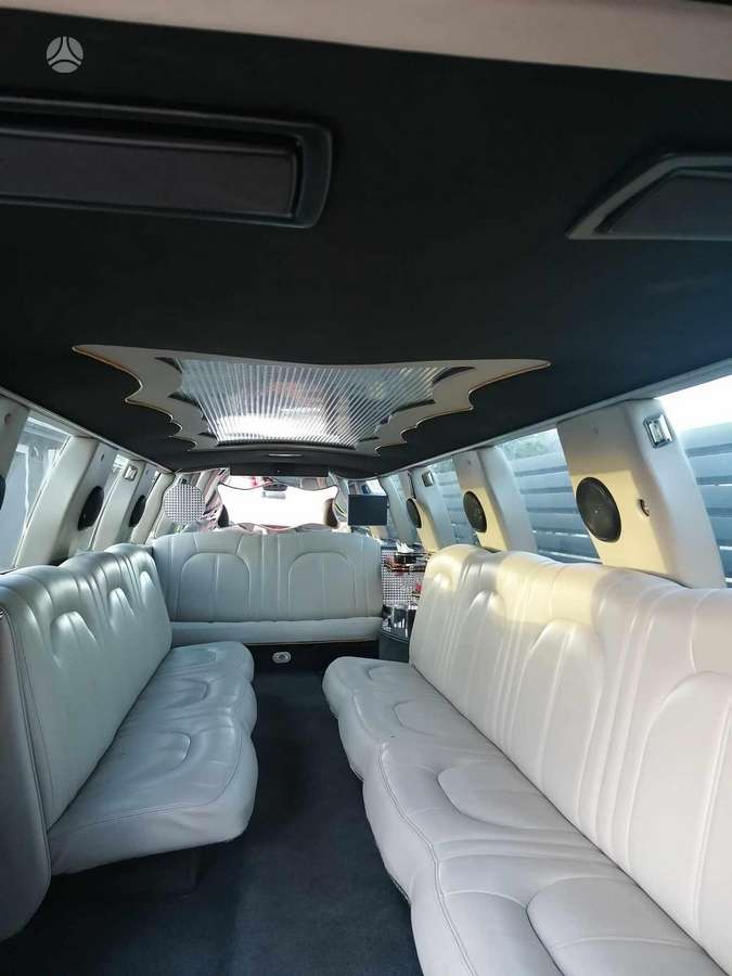 Cadillac Escalade, Лимузин