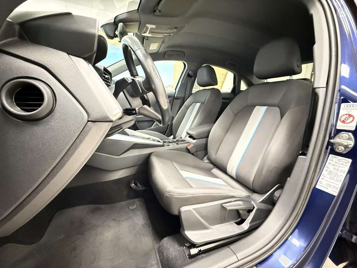 Audi A3, 2.0 l., Седан