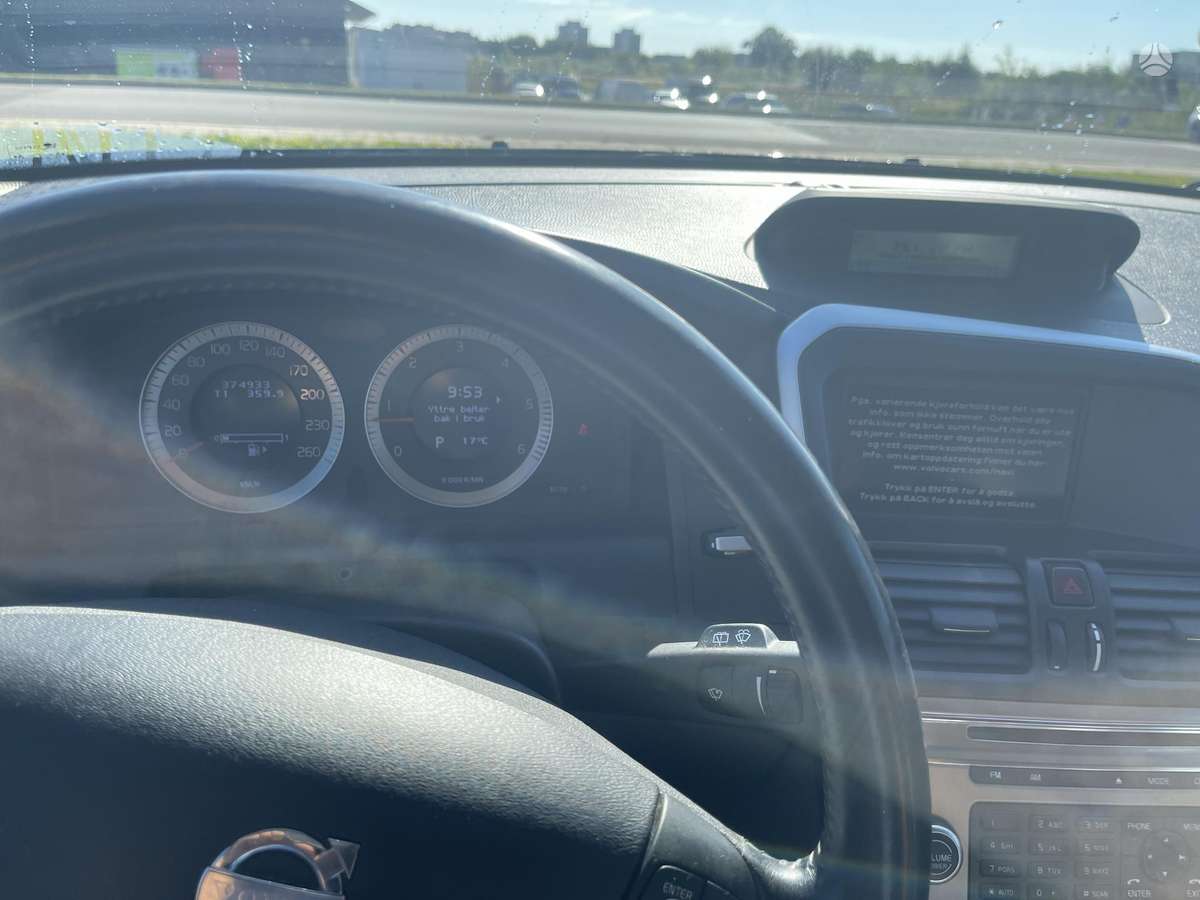 Volvo XC60 - 11