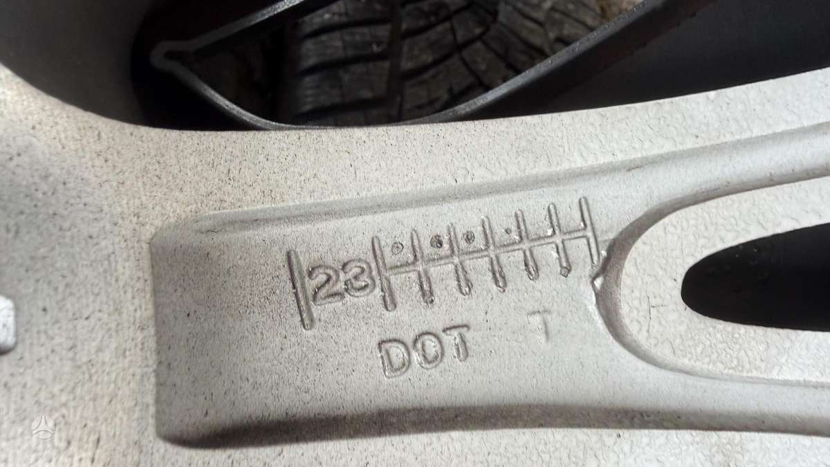 TESLA Model Y, light alloy, R19