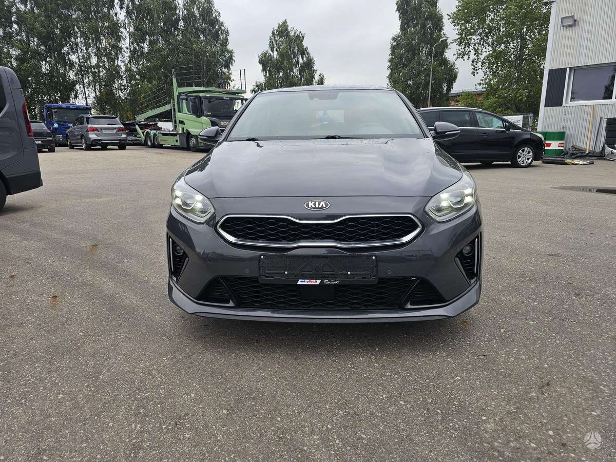 Kia Ceed, 1.6 l., hatchback
