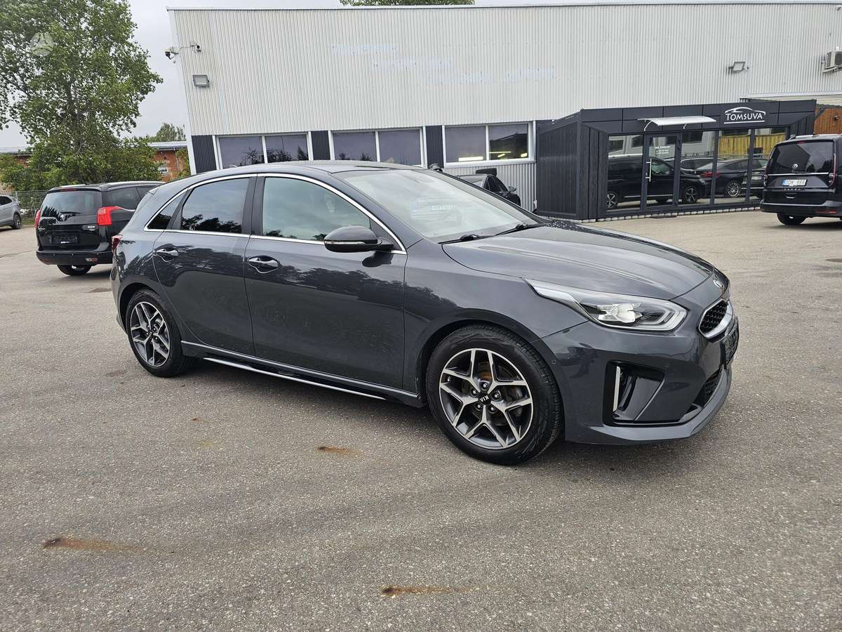 Kia Ceed, 1.6 l., hatchback