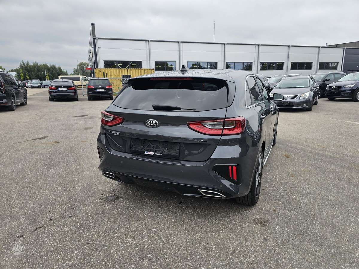 Kia Ceed, 1.6 l., hatchback