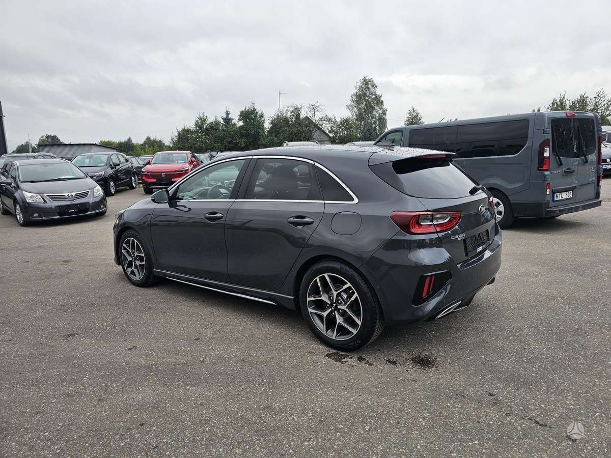 Kia Ceed, 1.6 l., hatchback