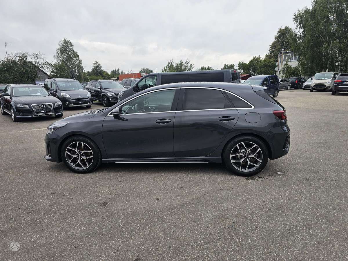 Kia Ceed, 1.6 l., hatchback