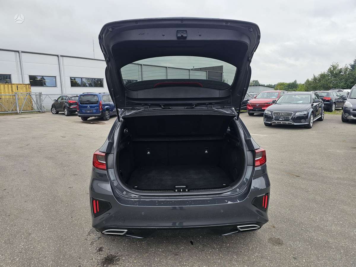 Kia Ceed, 1.6 l., hatchback