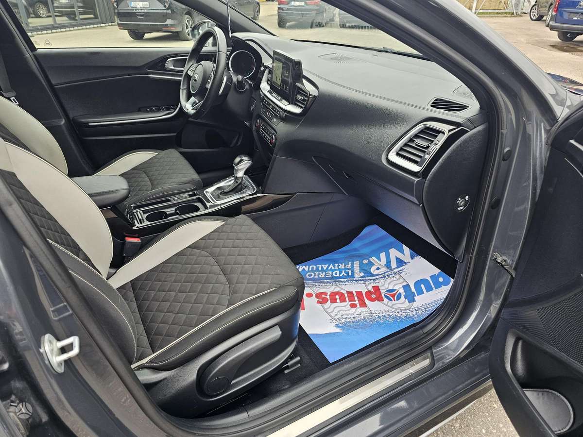 Kia Ceed, 1.6 l., hatchback