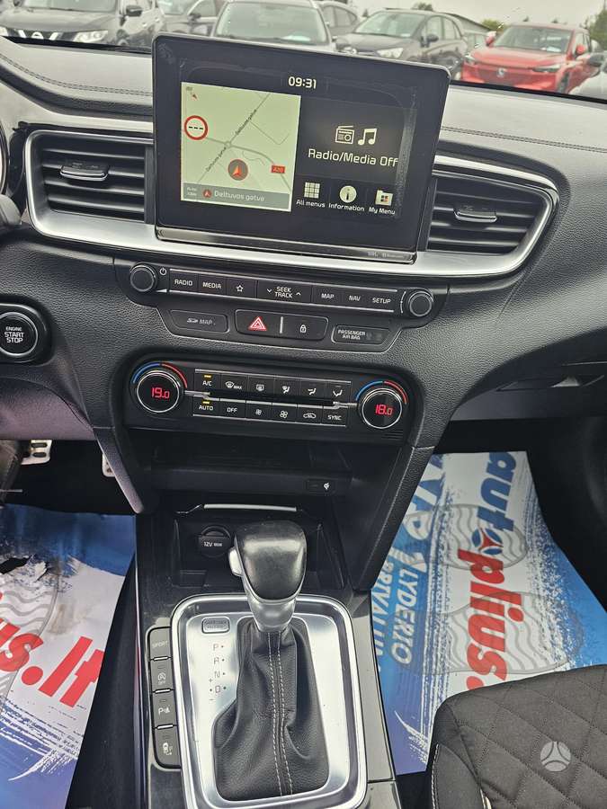 Kia Ceed, 1.6 l., hatchback