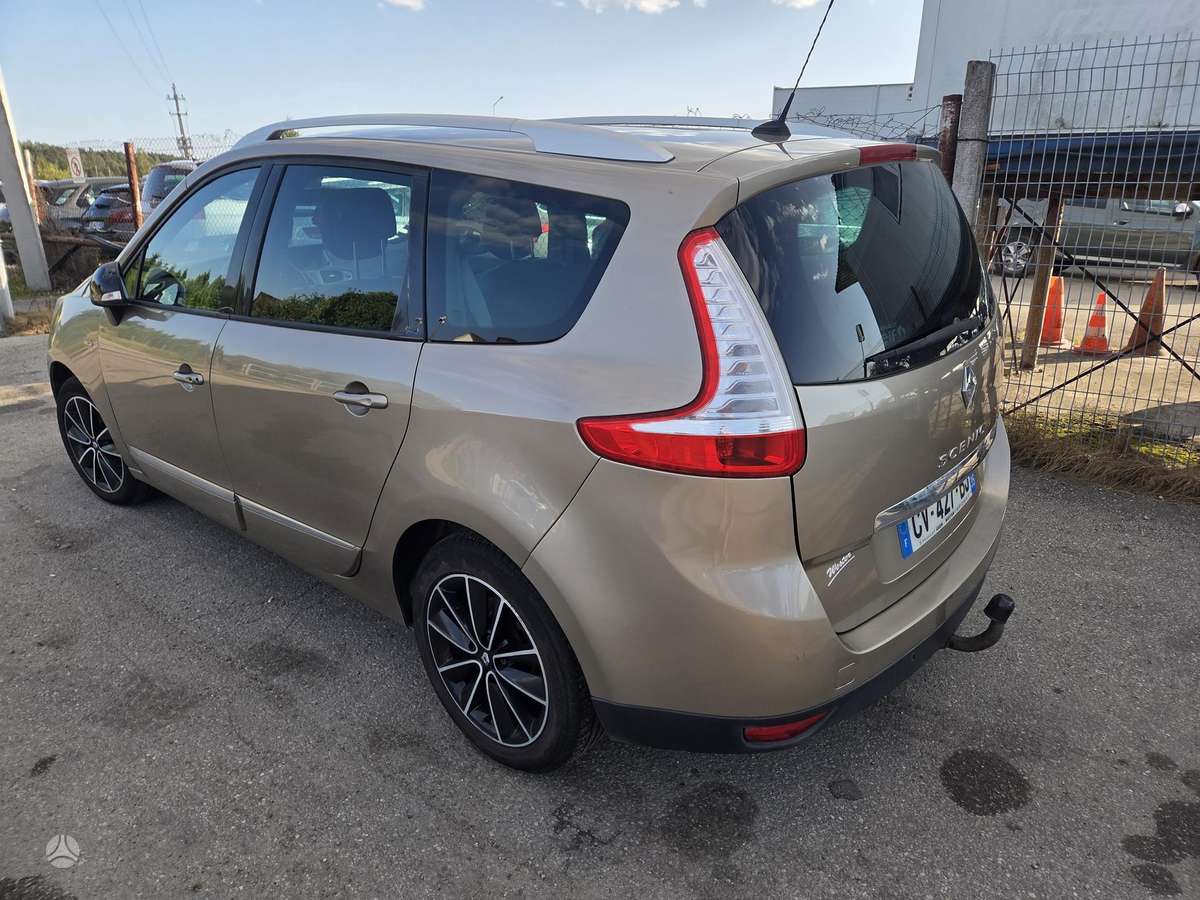 Renault Grand Scenic - 3