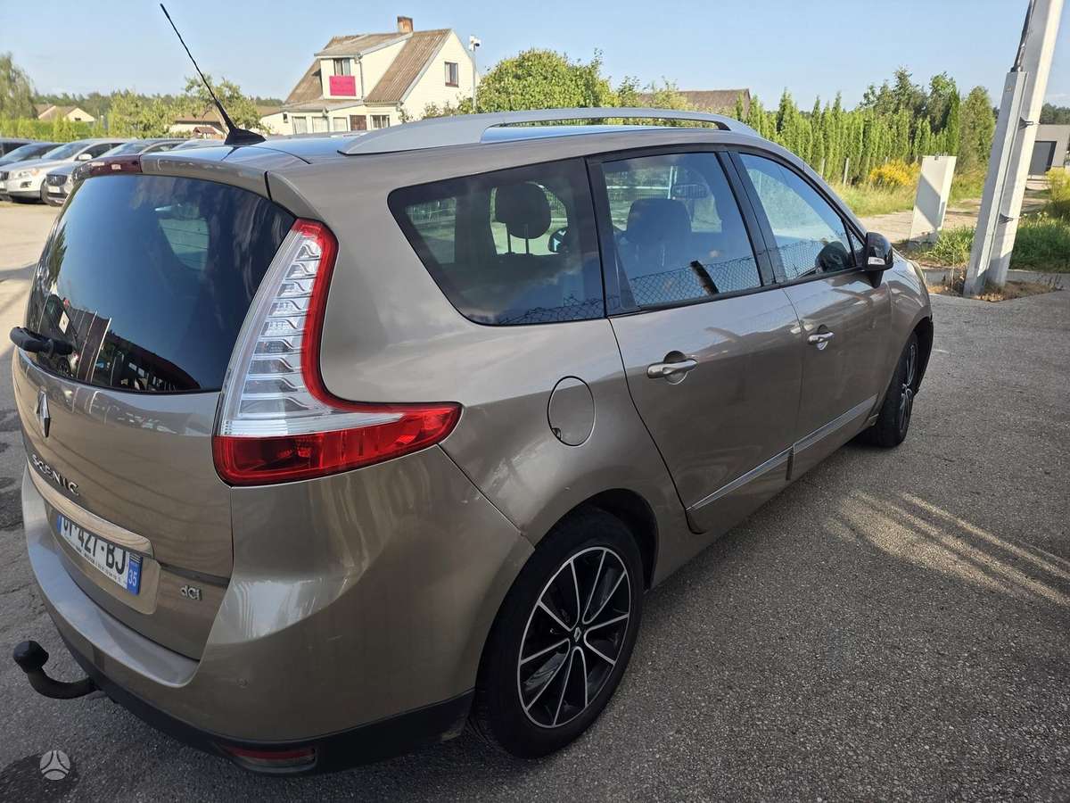 Renault Grand Scenic - 4