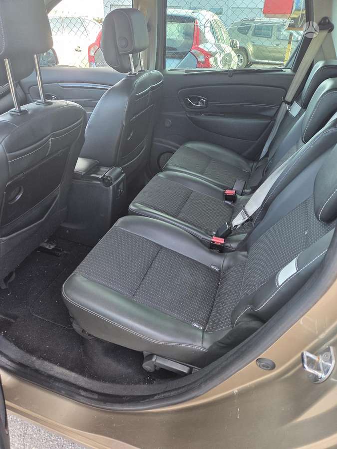 Renault Grand Scenic - 6