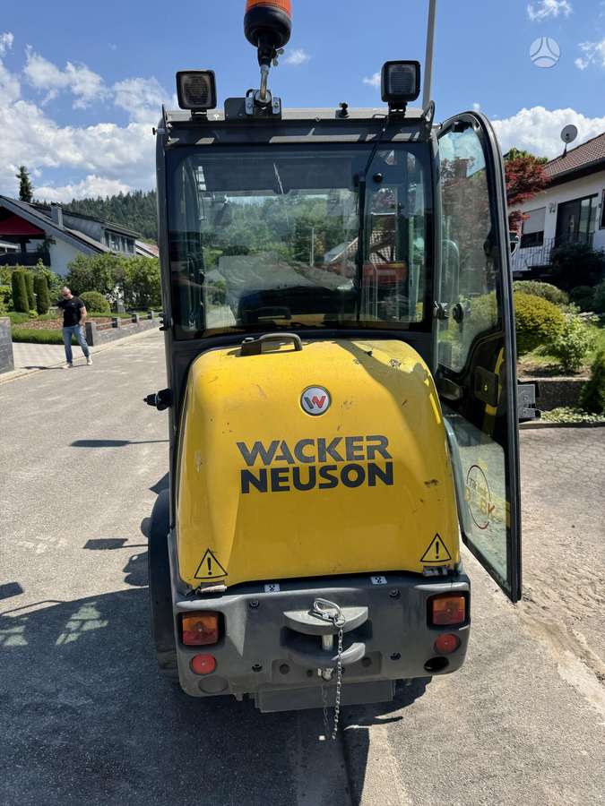 Wacker WL 25 H, frontaliniai krautuvai