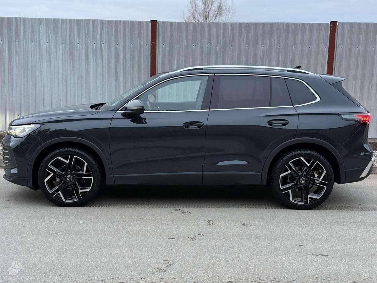Volkswagen Tiguan - 2