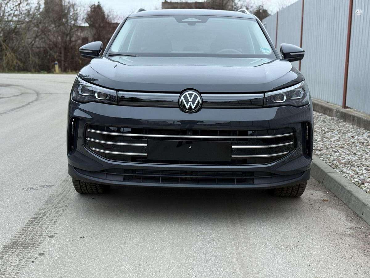 Volkswagen Tiguan - 7