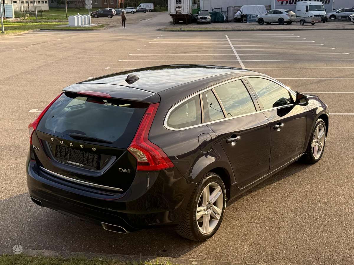 Volvo V60, 2.4 l., Универсал