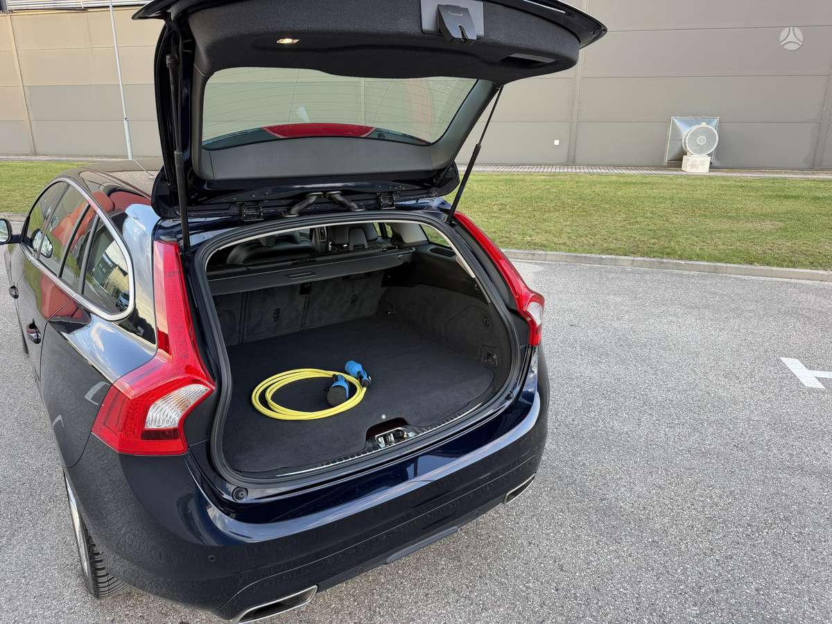 Volvo V60, 2.4 l., Универсал
