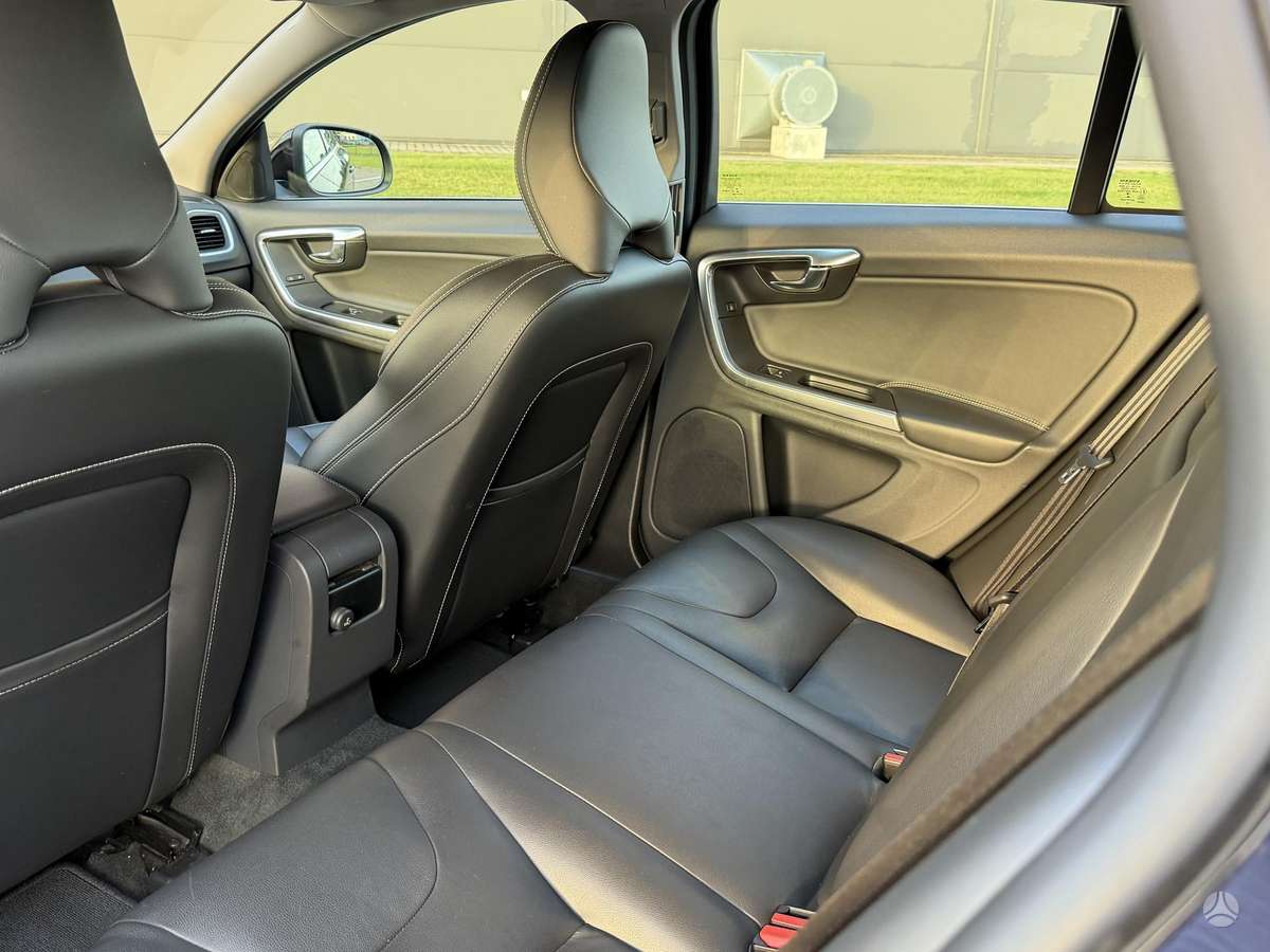 Volvo V60, 2.4 l., wagon