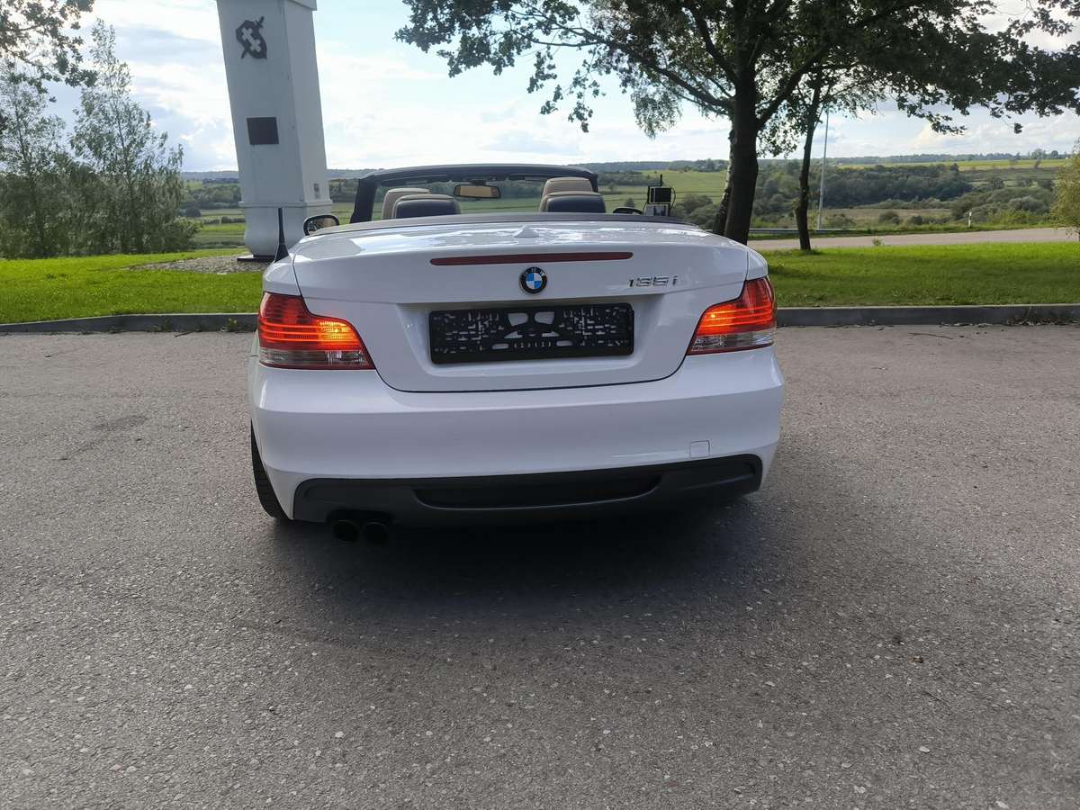 BMW 135, 3.0 l., Кабриолет