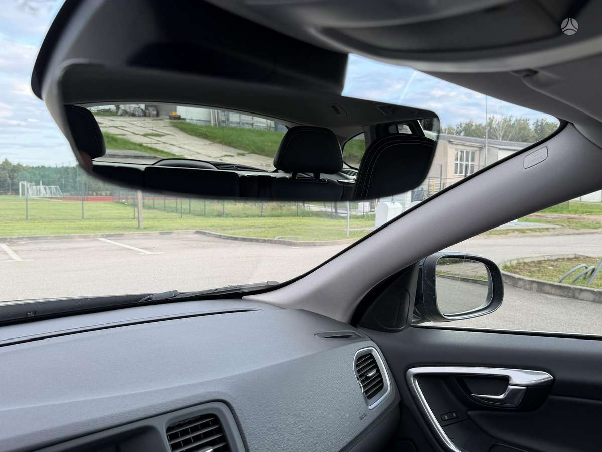 Volvo V60, 2.4 l., Универсал