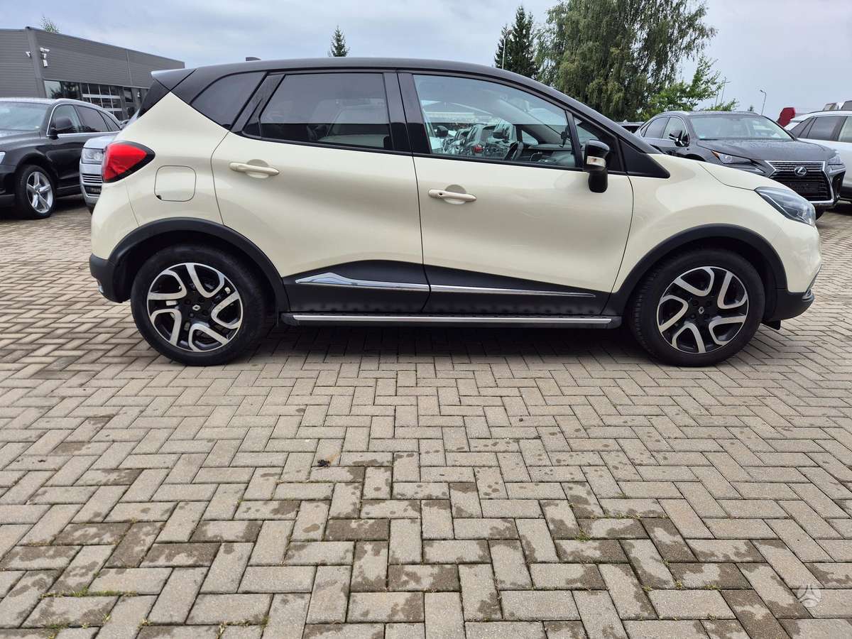 Renault Captur, 1.5 l., off-road / crossover