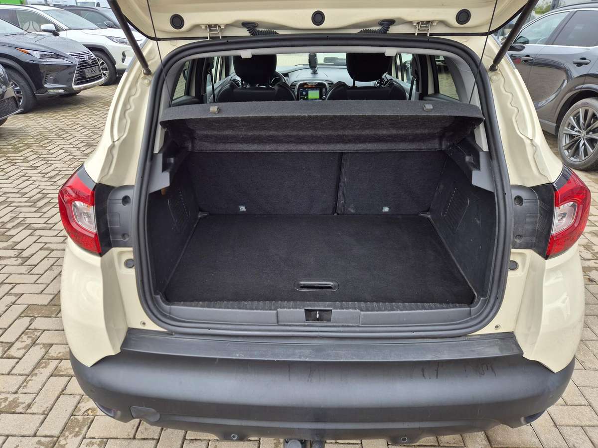 Renault Captur, 1.5 l., off-road / crossover