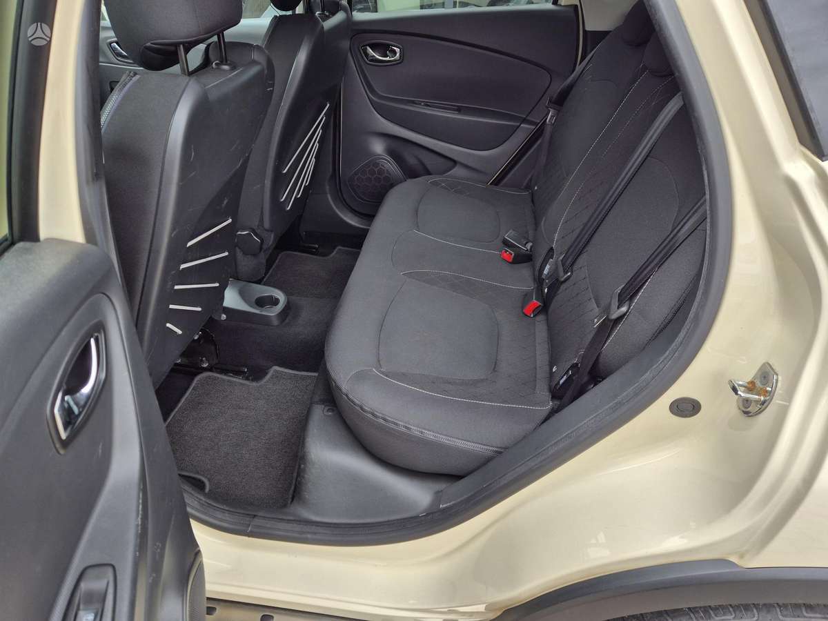 Renault Captur, 1.5 l., off-road / crossover