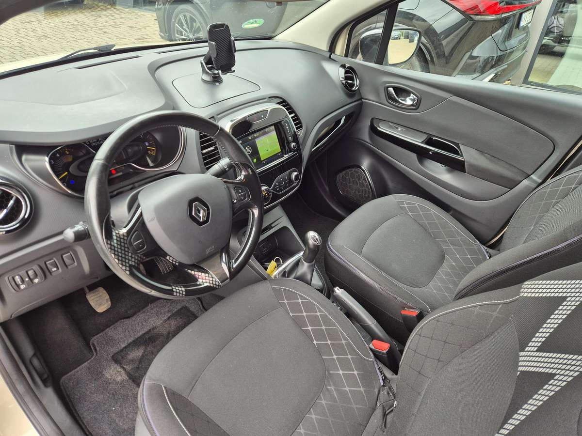 Renault Captur, 1.5 l., Внедорожник / Кроссовер
