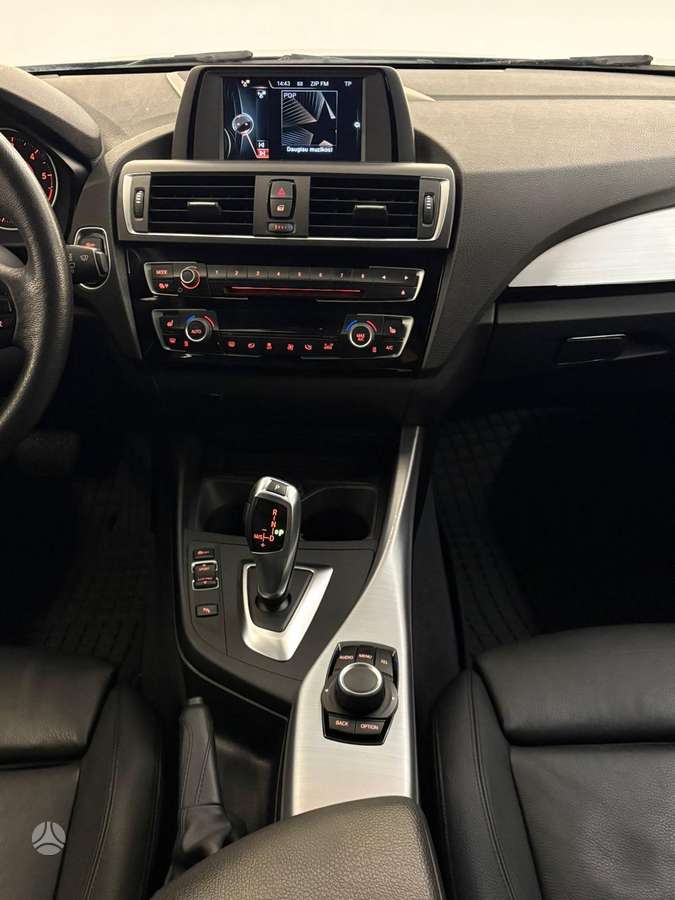 BMW 120, 2.0 l., Хэтчбек