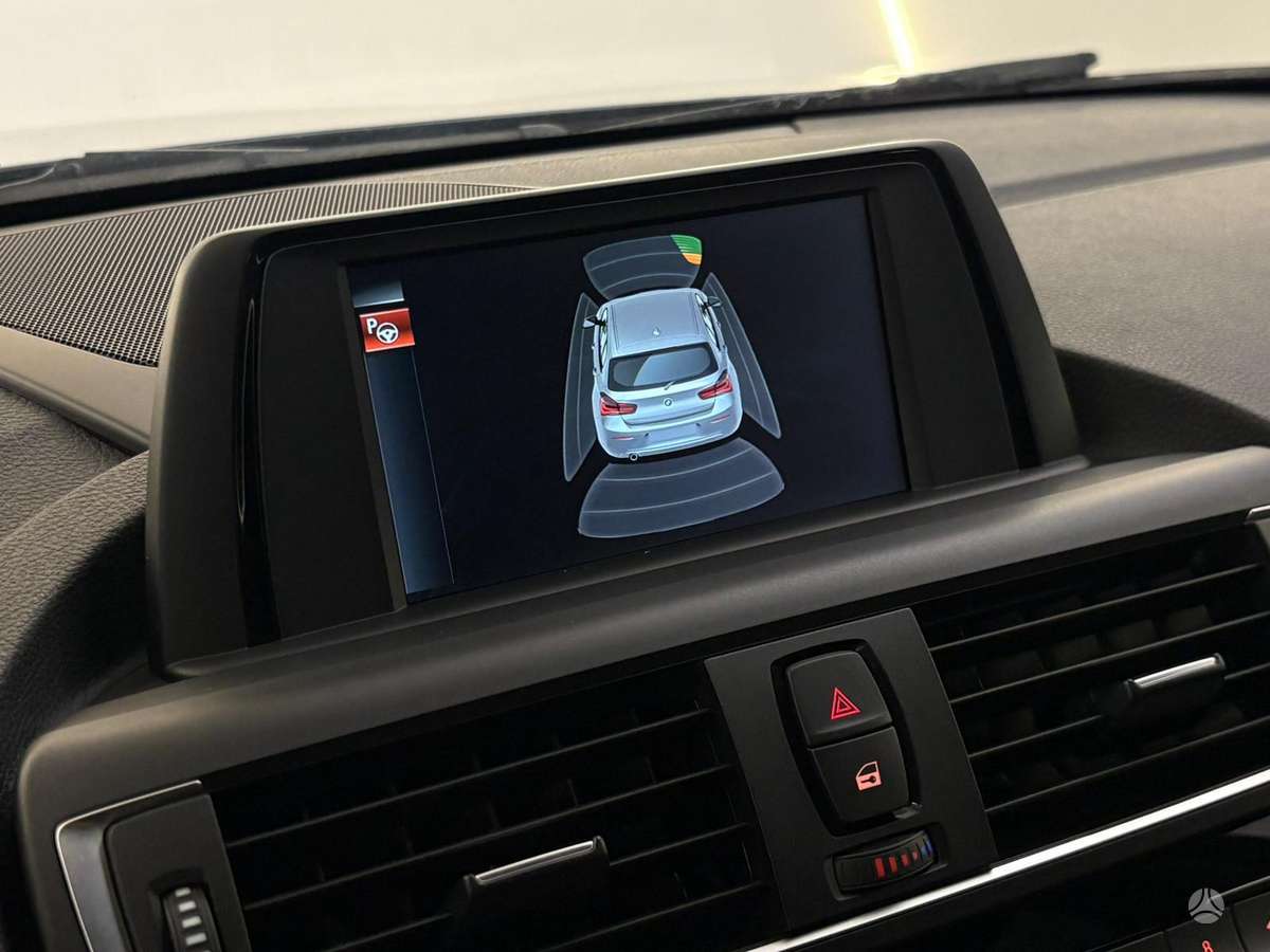 BMW 120, 2.0 l., hatchback