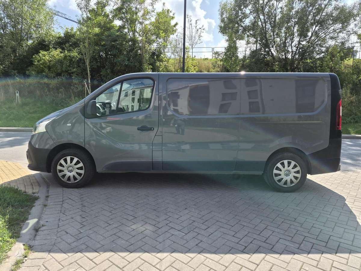 Renault Trafic - 1