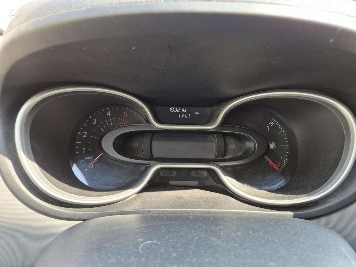 Renault Trafic - 10