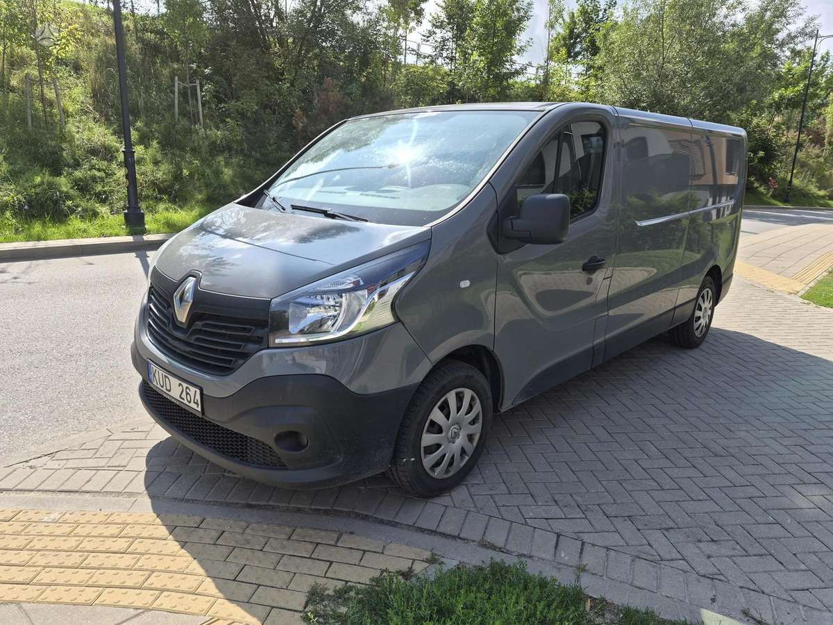 Renault Trafic - 2
