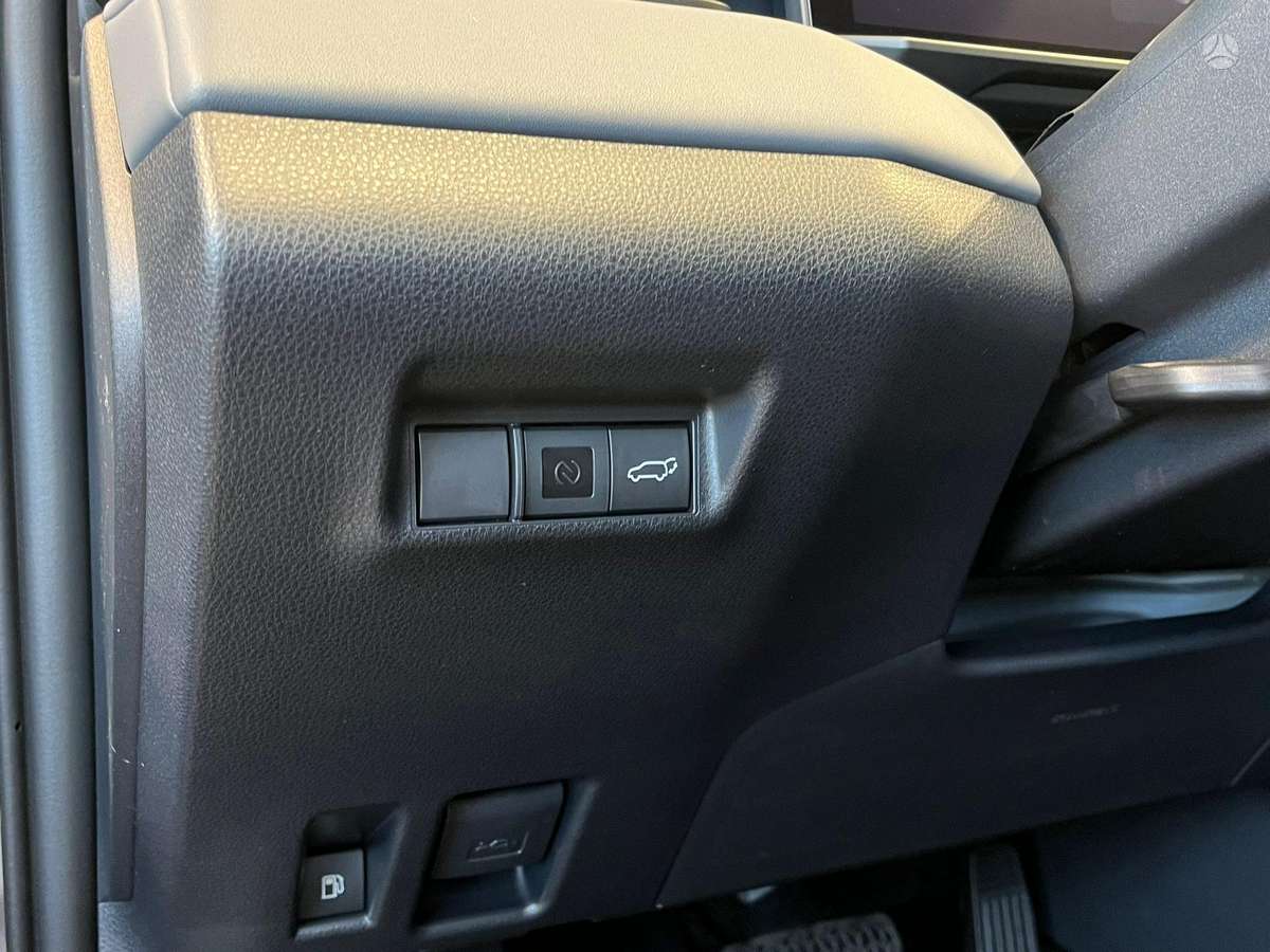 Toyota RAV4 - 12