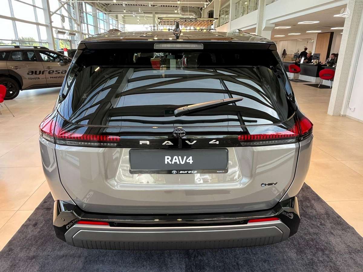 Toyota RAV4 - 7