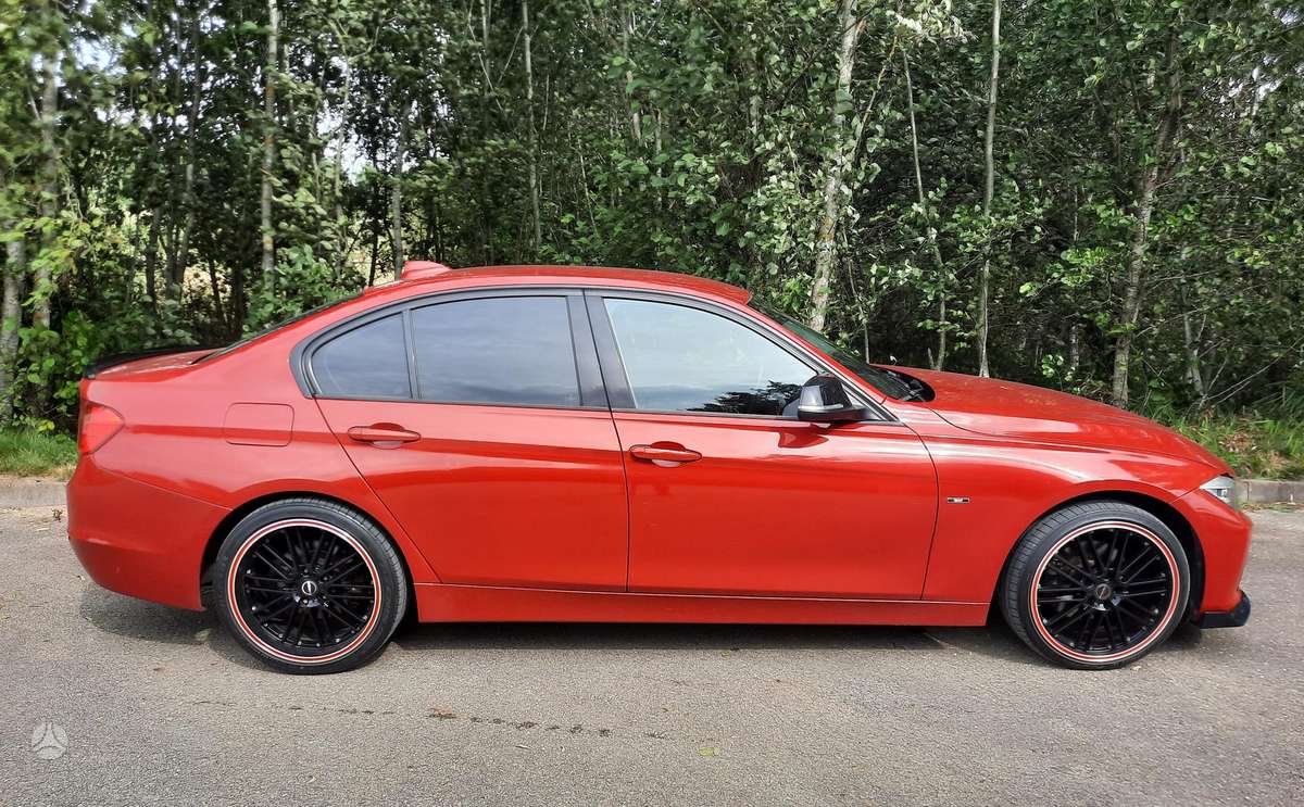 BMW 320, 2.0 l., Седан