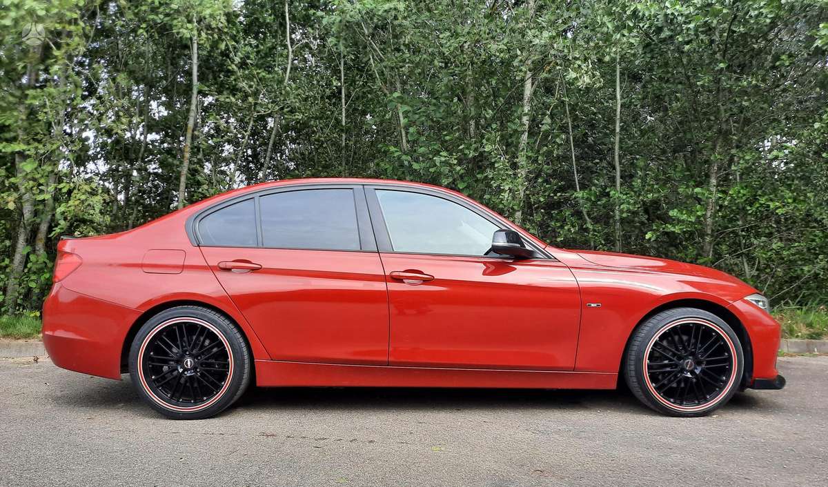 BMW 320, 2.0 l., Седан